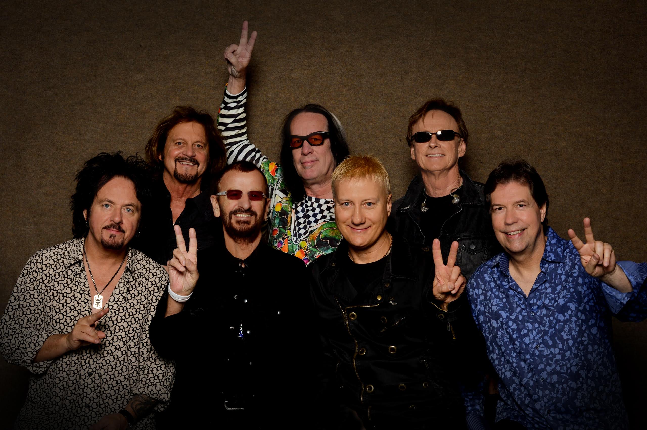 Foto Ringo Starr k albu Give More Love